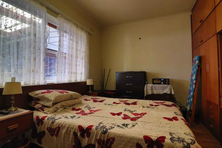 5 Bedroom Property for Sale in Sanddrift Western Cape